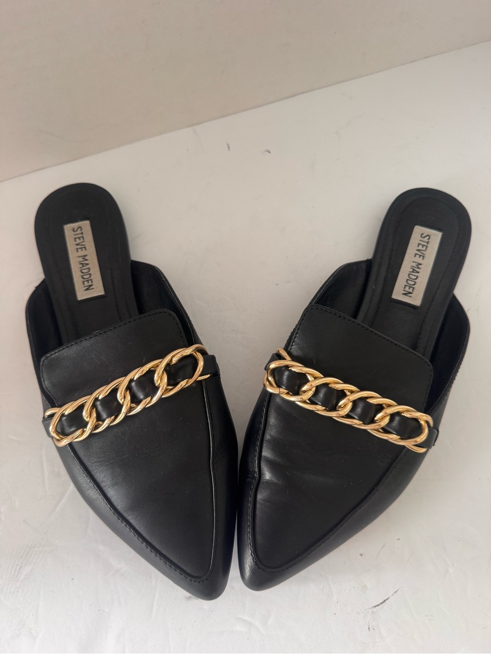 Steve Madden Faine Black Leather Gold Chain Pointed Toe Mule Flats Size 8M